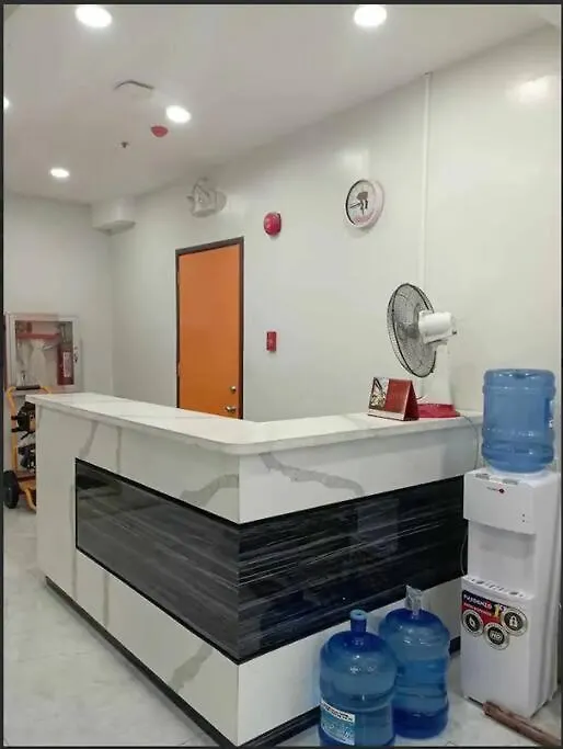 St. Marvin Studio M602 Manila